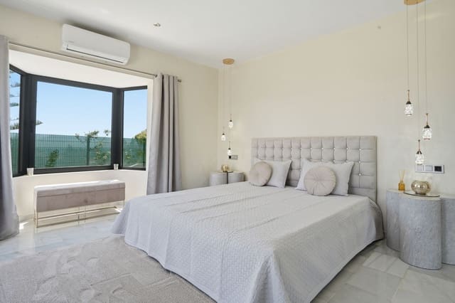 4 soveværelse Villa til salg i El Chaparral, Mijas med swimmingpool - € 1.599.000 (Ref: 9991837)