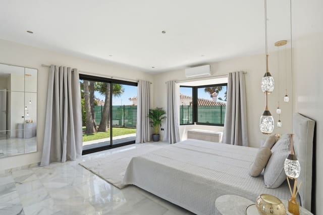 4 soveværelse Villa til salg i El Chaparral, Mijas med swimmingpool - € 1.599.000 (Ref: 9991837)