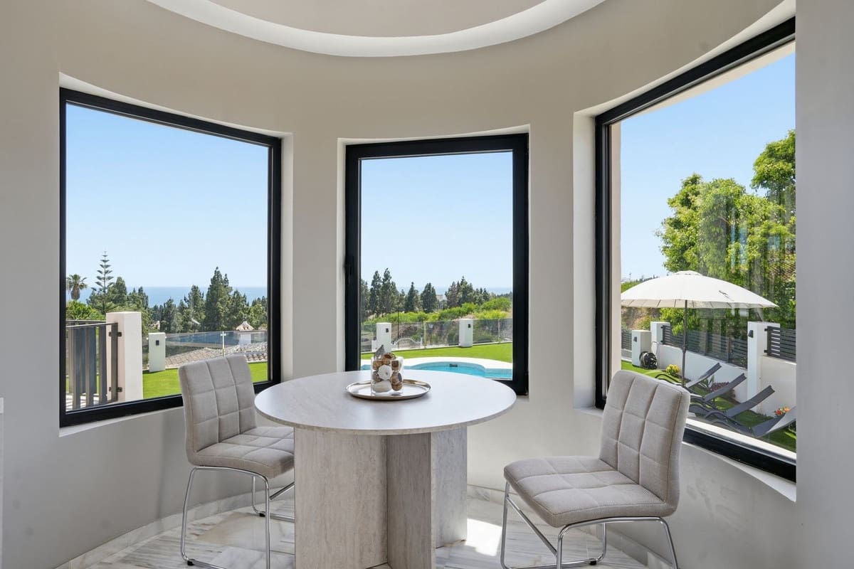 4 soveværelse Villa til salg i El Chaparral med swimmingpool - € 1.599.000 (Ref: 9991837)