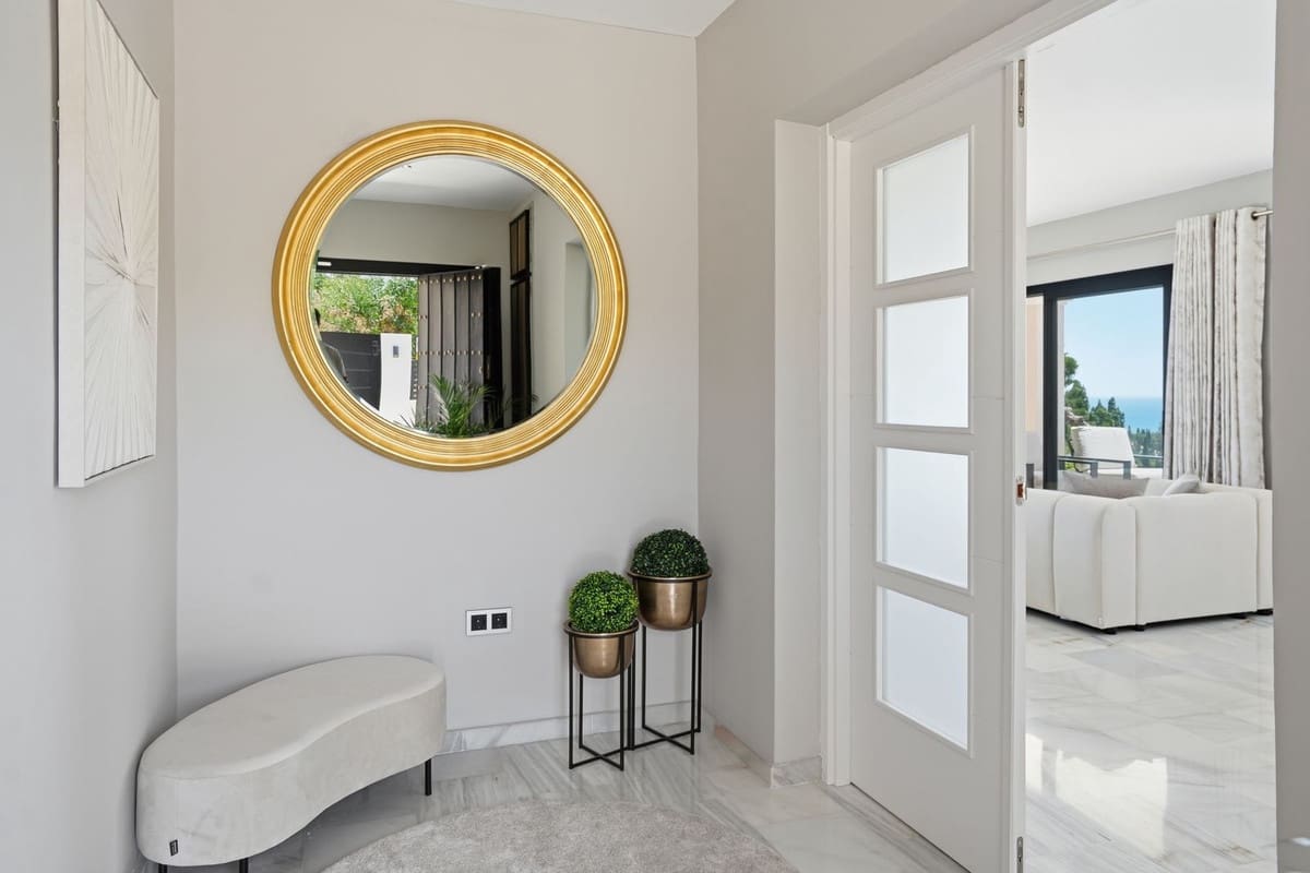 4 soveværelse Villa til salg i El Chaparral med swimmingpool - € 1.599.000 (Ref: 9991837)