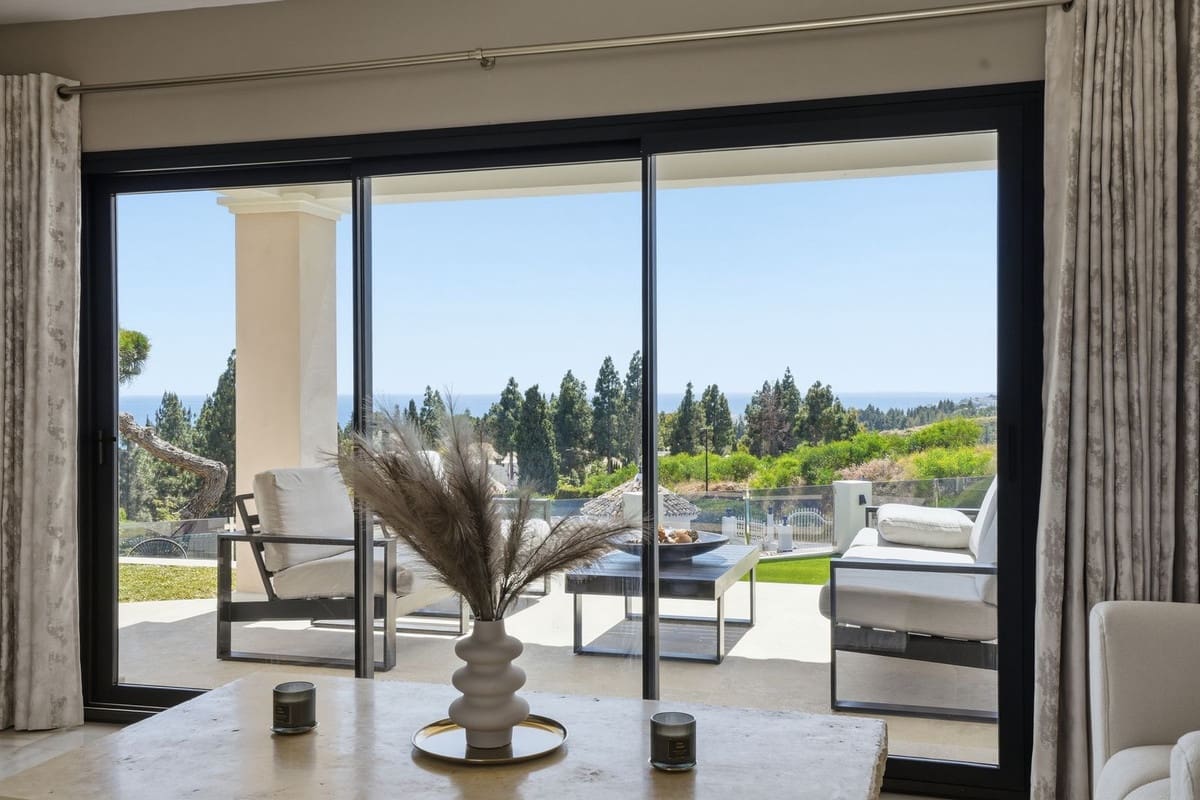 4 soveværelse Villa til salg i El Chaparral med swimmingpool - € 1.599.000 (Ref: 9991837)