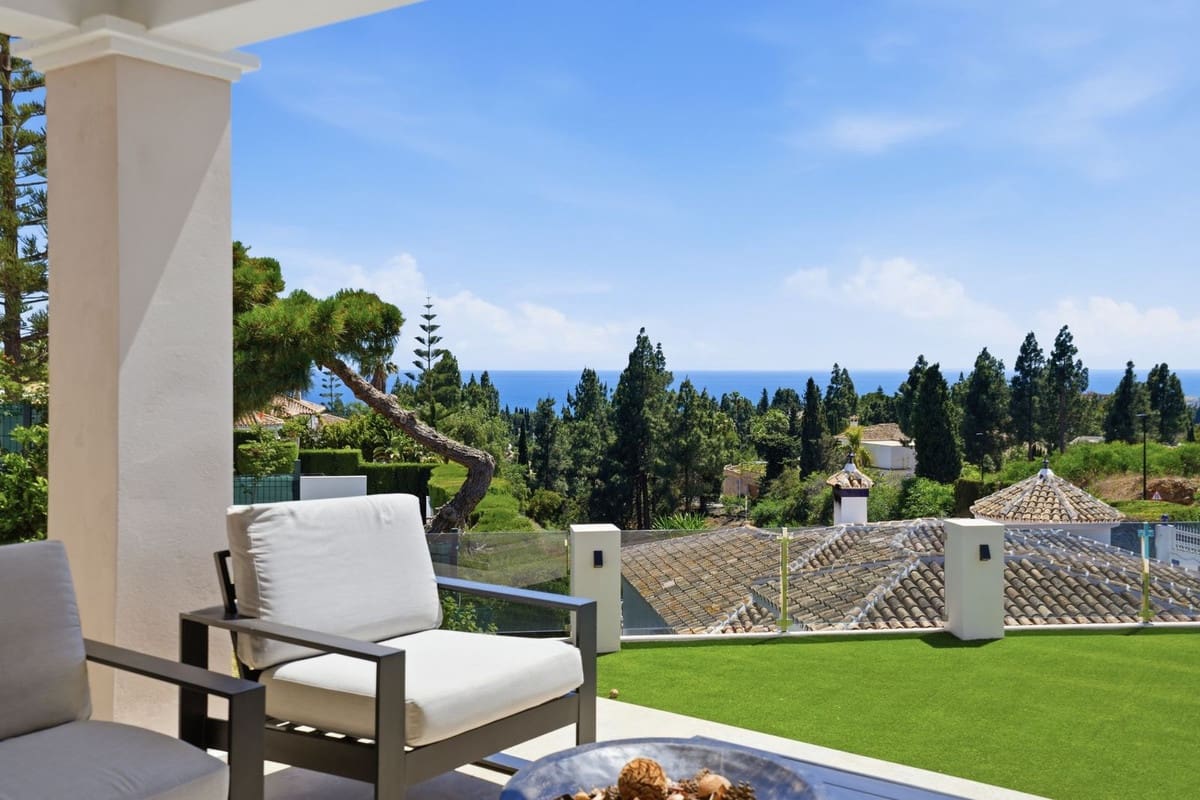 4 soveværelse Villa til salg i El Chaparral med swimmingpool - € 1.599.000 (Ref: 9991837)