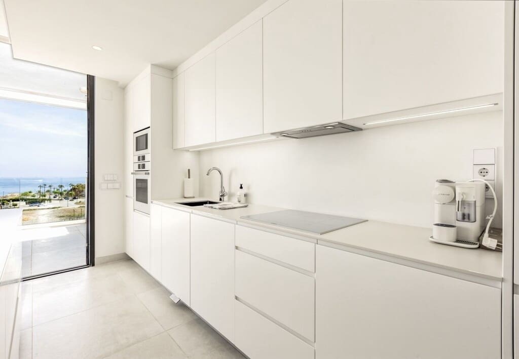 3 sovrum Lägenhet till salu i Benalmadena med pool garage - 820 000 € (Ref: 9991838)