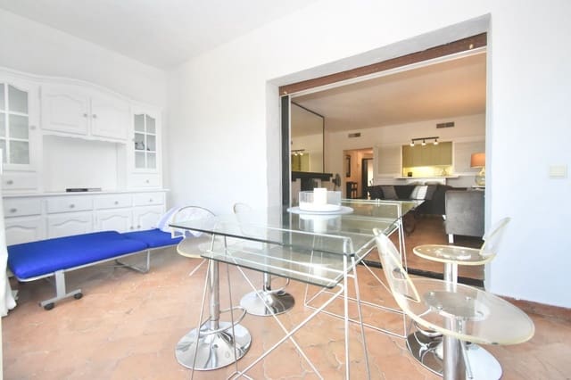 1 chambre Appartement à vendre à Puerto Banus, Marbella - 695 000 € (Ref: 9991839)
