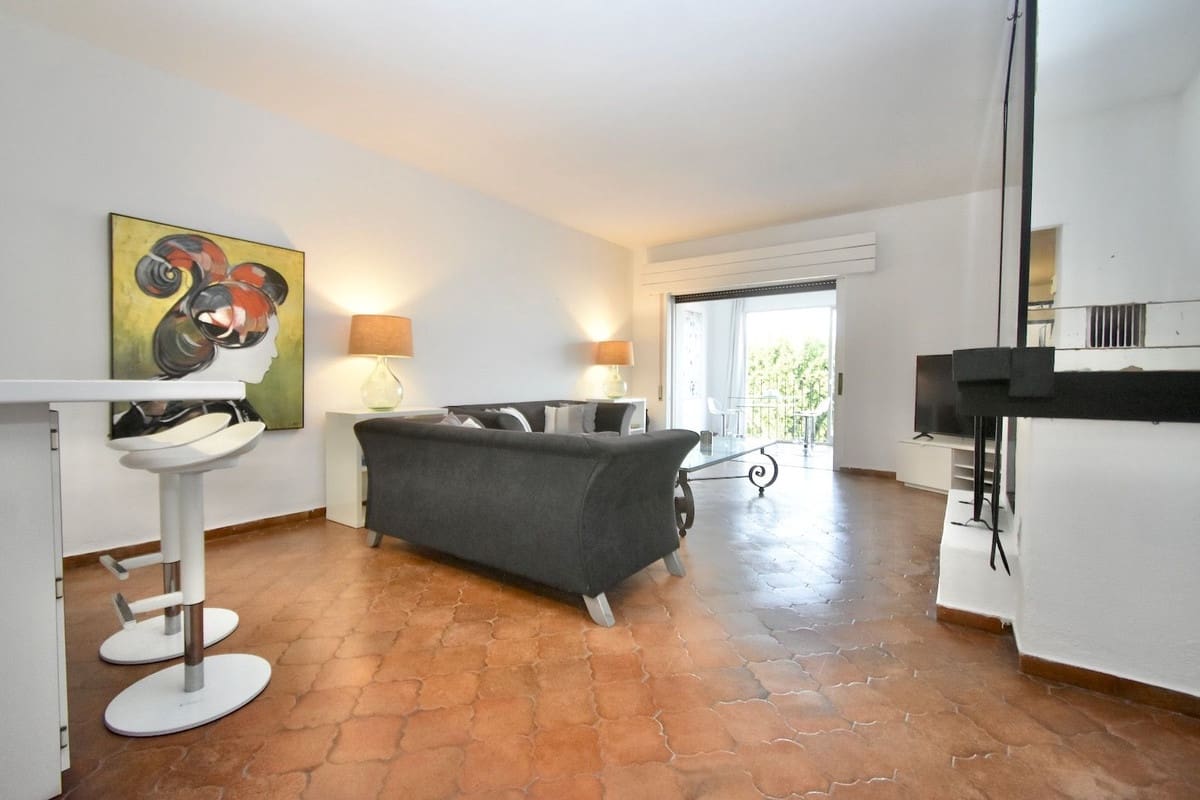 1 chambre Appartement à vendre à Puerto Banus - 695 000 € (Ref: 9991839)