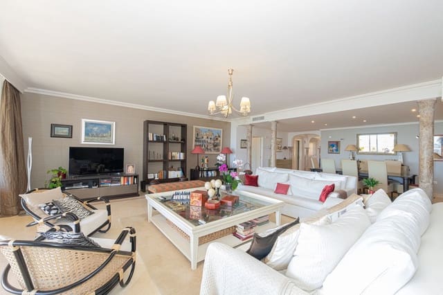 3 slaapkamer Appartement te koop in Nueva Andalucia, Marbella met zwembad - € 1.295.000 (Ref: 9991840)