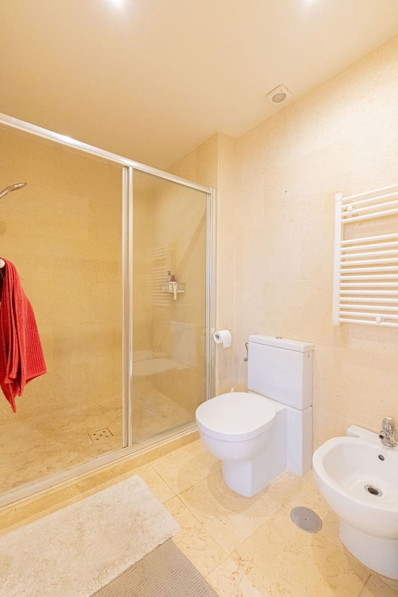 3 sovrum Lägenhet till salu i Nueva Andalucia med pool - 1 295 000 € (Ref: 9991840)