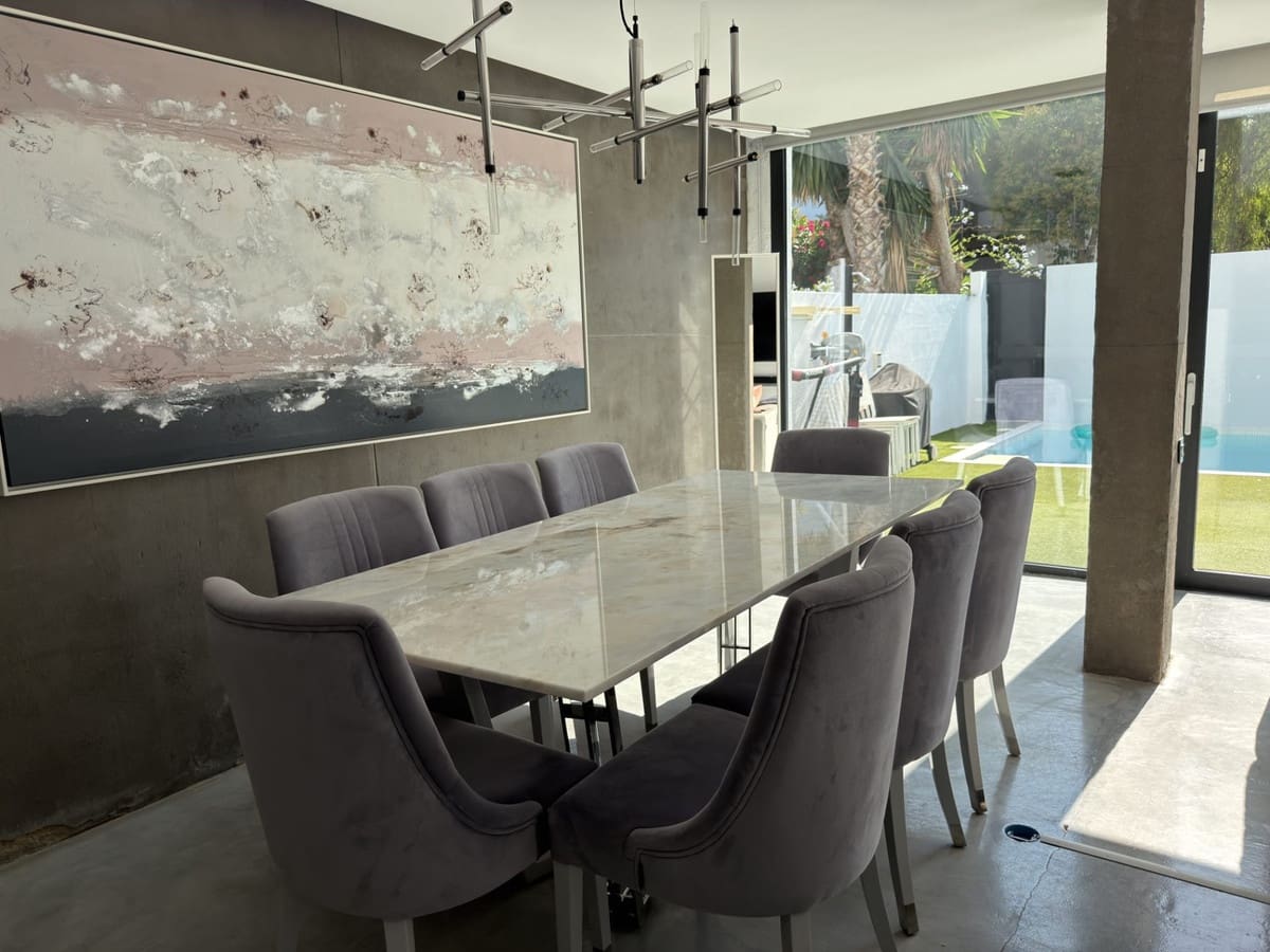 3 camera da letto Villetta Bifamiliare in vendita in Nueva Andalucia con piscina - 1.200.000 € (Rif: 9991841)