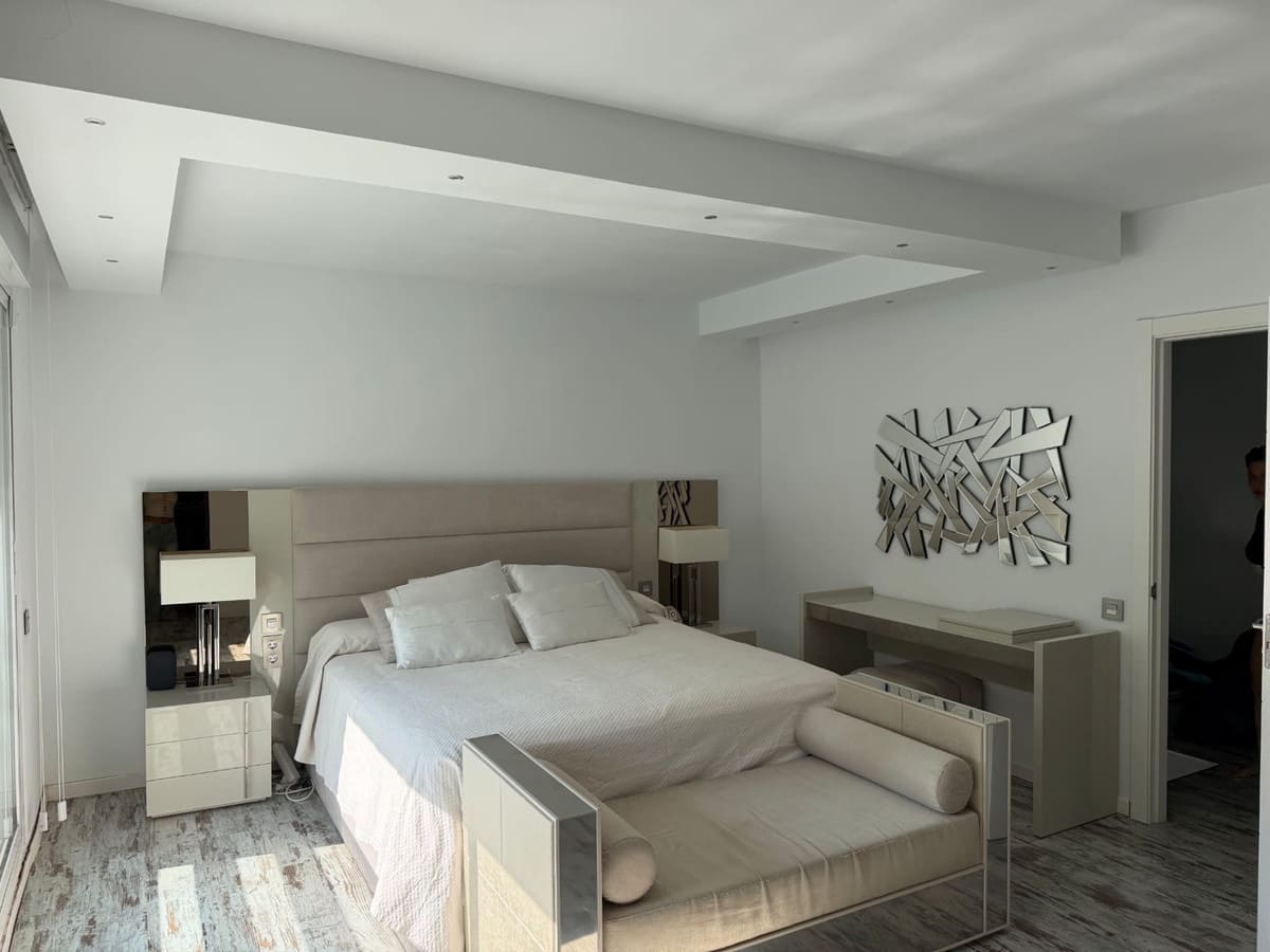 3 camera da letto Villetta Bifamiliare in vendita in Nueva Andalucia con piscina - 1.200.000 € (Rif: 9991841)