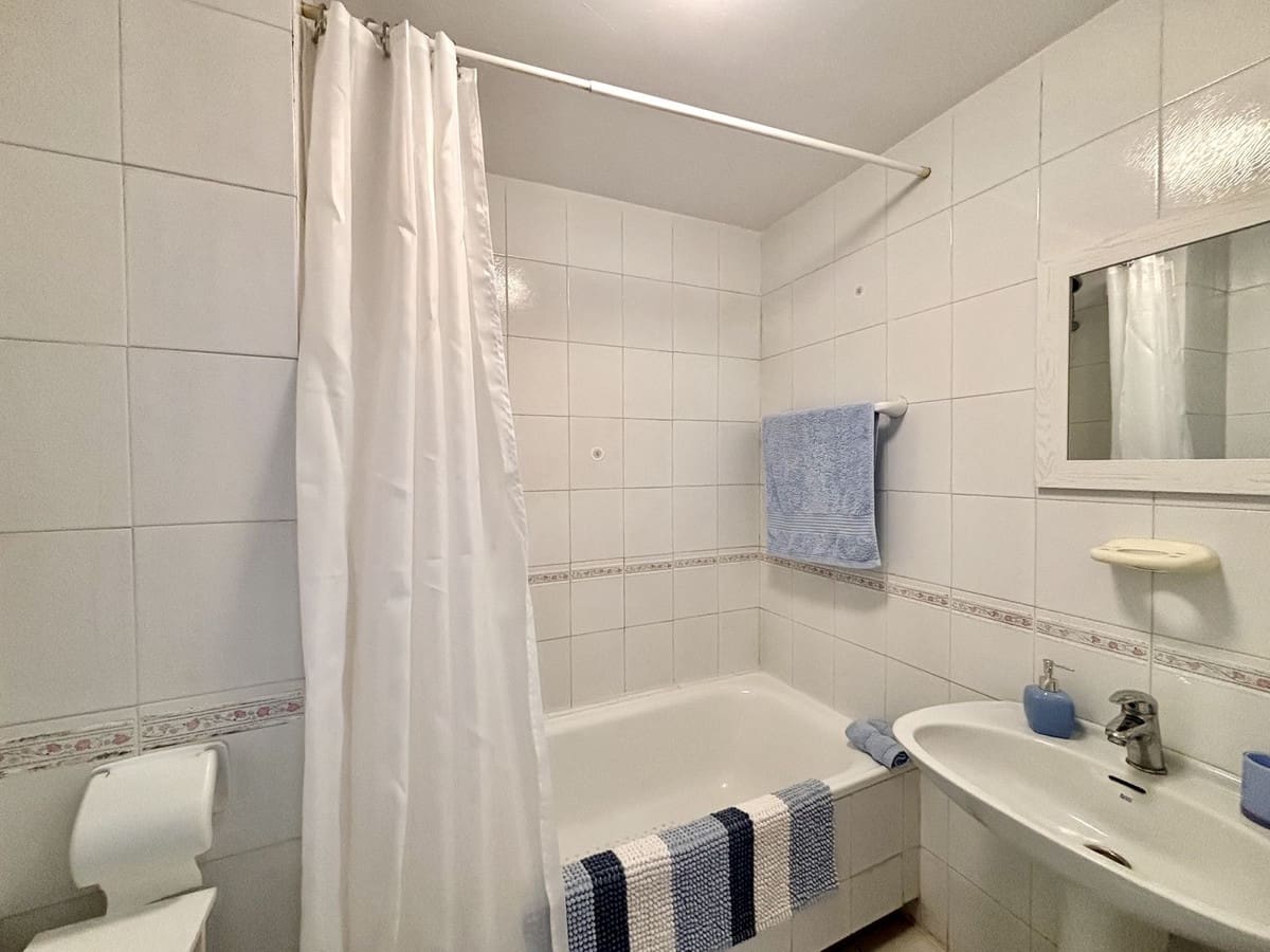 2 soveværelse Lejlighed til salg i Mijas Golf med swimmingpool garage - € 315.000 (Ref: 9991842)