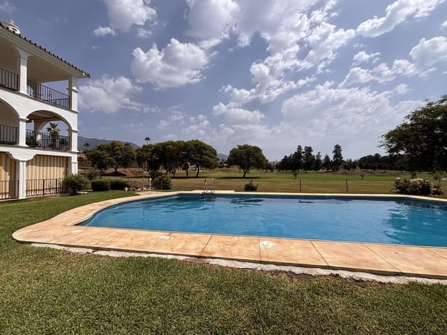 2 soveværelse Lejlighed til salg i Mijas Golf, Mijas med swimmingpool garage - € 315.000 (Ref: 9991842)