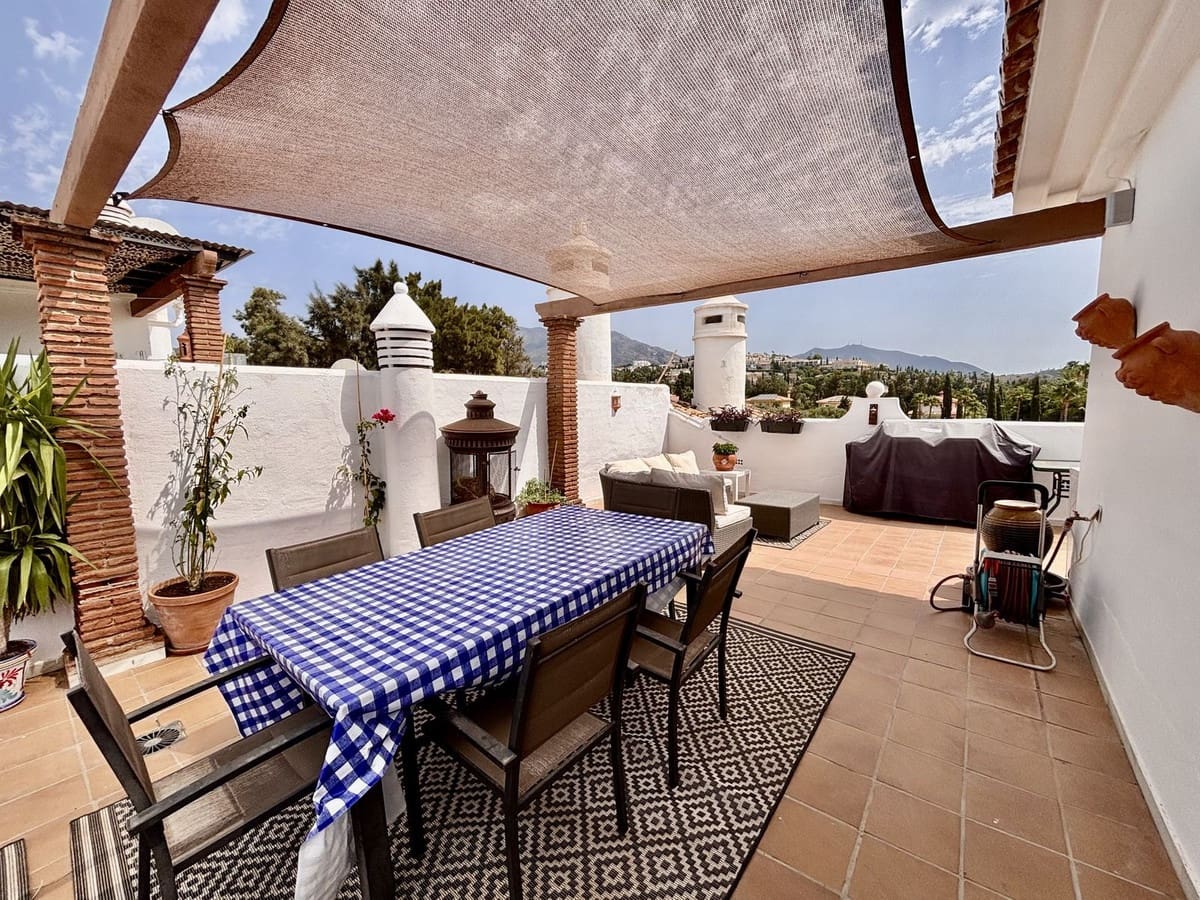 2 soveværelse Lejlighed til salg i Mijas Golf med swimmingpool garage - € 315.000 (Ref: 9991842)
