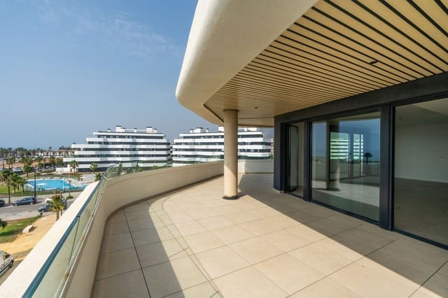 2 slaapkamer Appartement te koop in Torremolinos met zwembad - € 1.349.000 (Ref: 9991843)