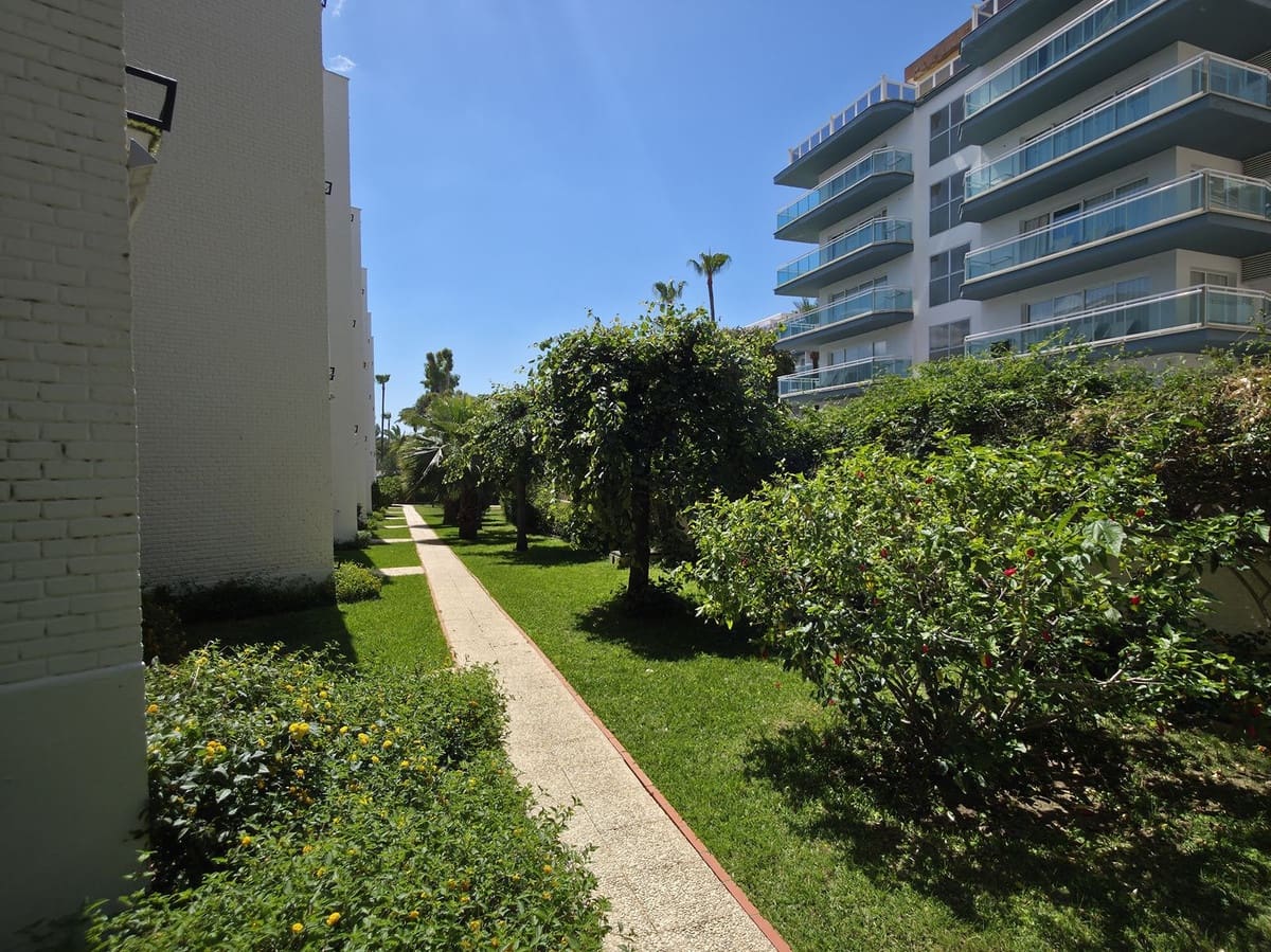 2 soverom Leilighet til salgs i Benalmadena - € 320 000 (Ref: 9991844)