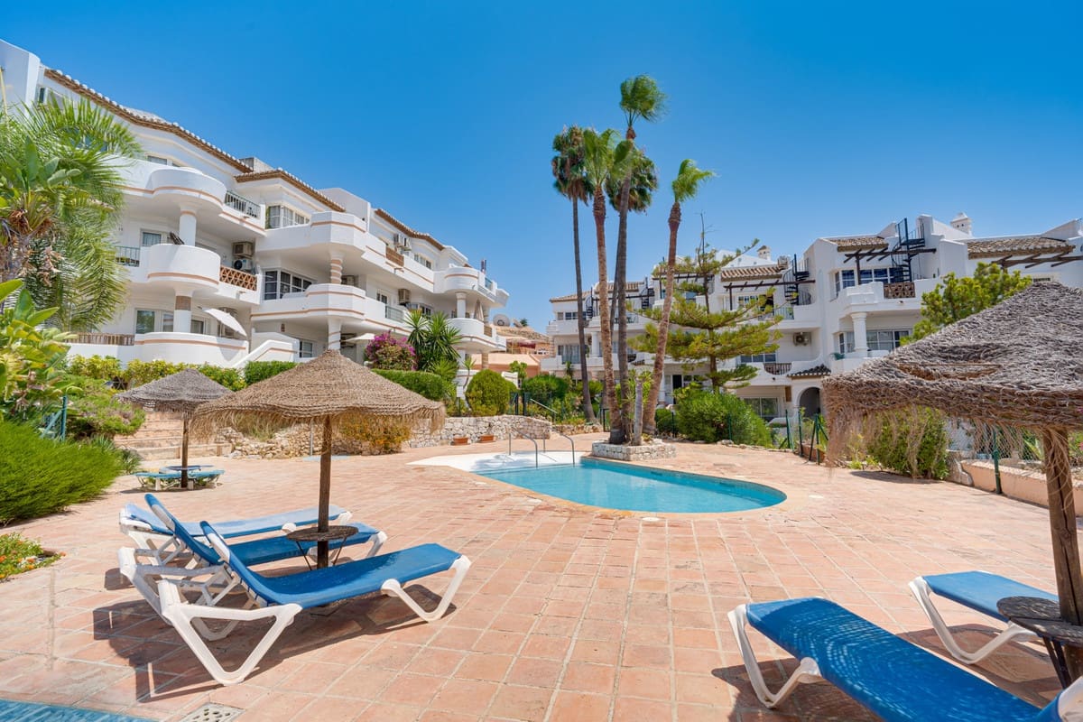 Apartamento de 3 habitaciones en Mijas Golf en venta con piscina - 435.000 € (Ref: 9991846)