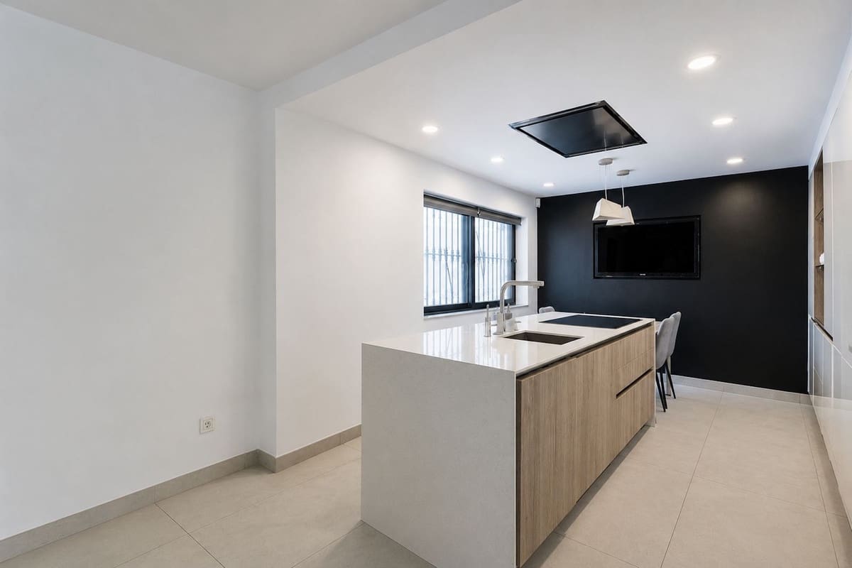 9 camera da letto Villetta Bifamiliare in vendita in Nueva Andalucia - 1.450.000 € (Rif: 9991848)