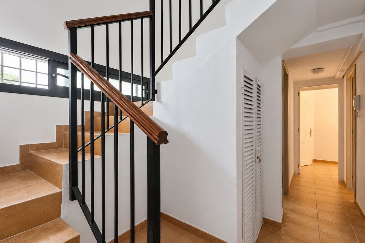 9 camera da letto Villetta Bifamiliare in vendita in Nueva Andalucia - 1.450.000 € (Rif: 9991848)
