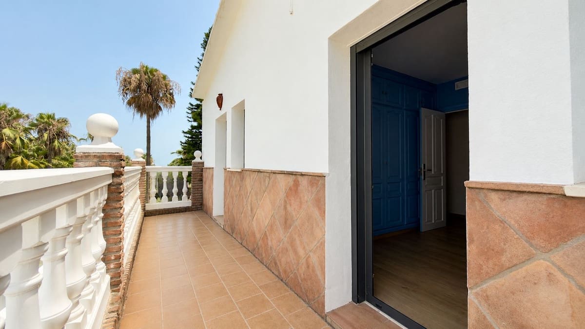9 camera da letto Villetta Bifamiliare in vendita in Nueva Andalucia - 1.450.000 € (Rif: 9991848)