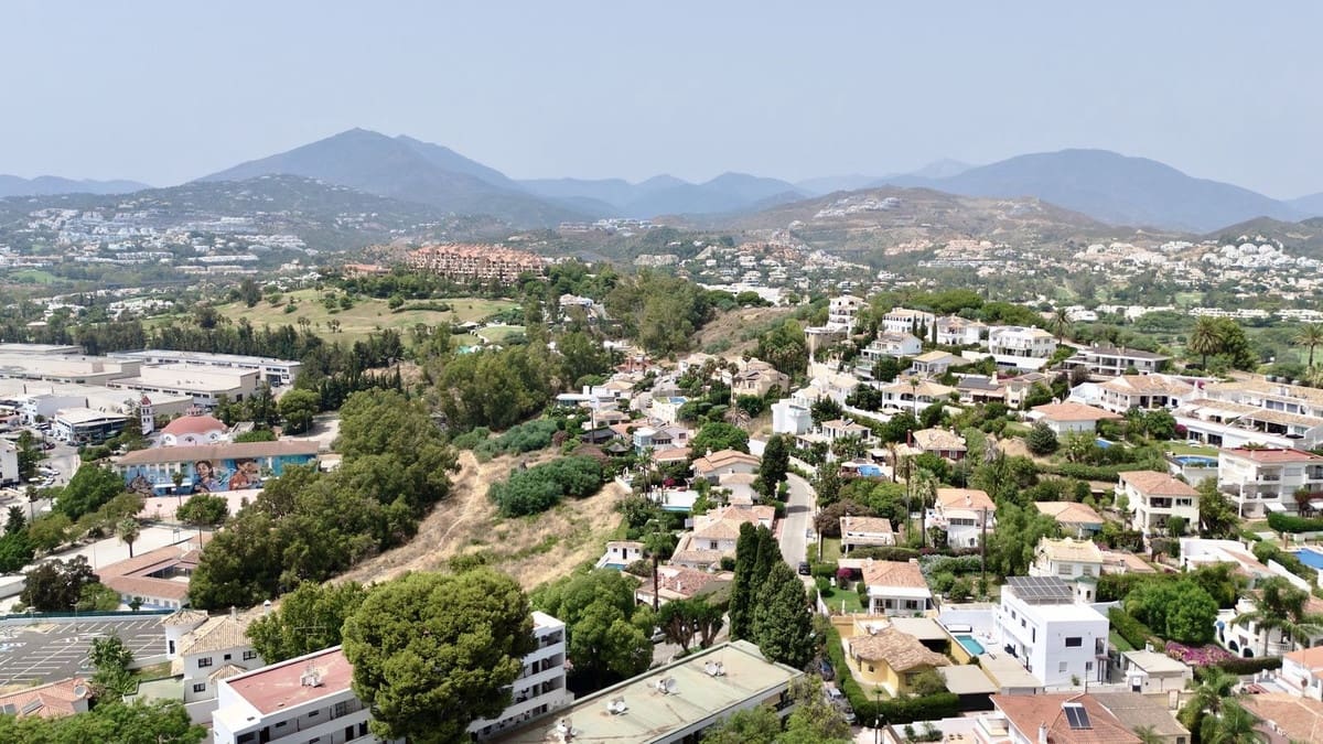 9 camera da letto Villetta Bifamiliare in vendita in Nueva Andalucia - 1.450.000 € (Rif: 9991848)