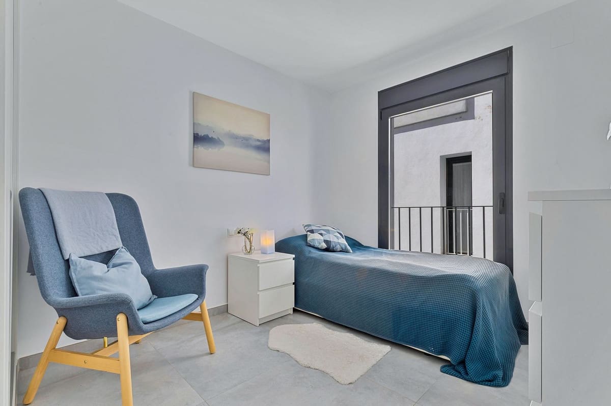 3 soveværelse Byhus til salg i Fuengirola med swimmingpool - € 575.000 (Ref: 9993686)