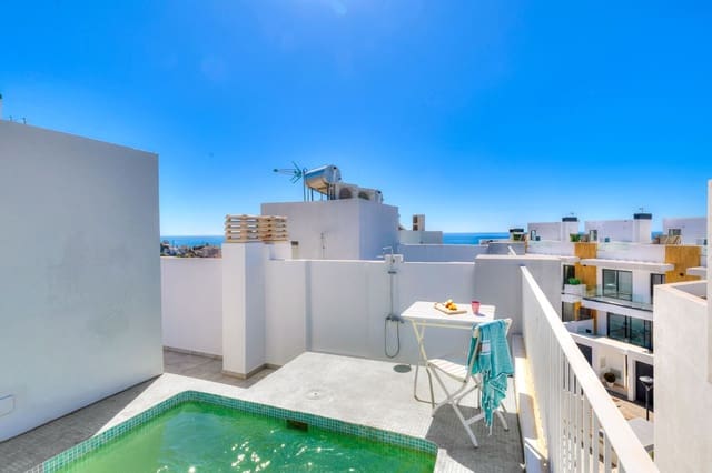 3 soveværelse Byhus til salg i Fuengirola med swimmingpool - € 575.000 (Ref: 9993686)