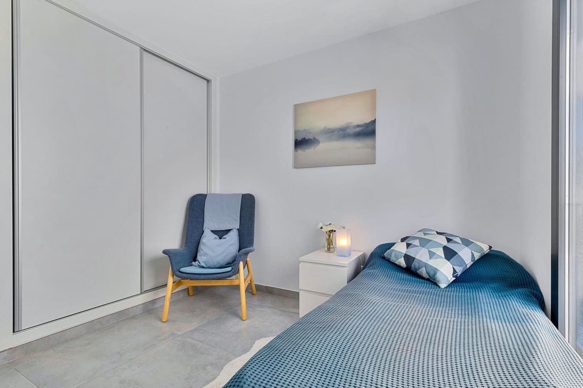 3 soveværelse Byhus til salg i Fuengirola med swimmingpool - € 575.000 (Ref: 9993686)