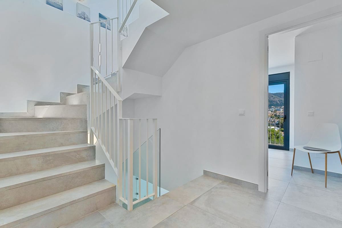 3 soveværelse Byhus til salg i Fuengirola med swimmingpool - € 575.000 (Ref: 9993686)