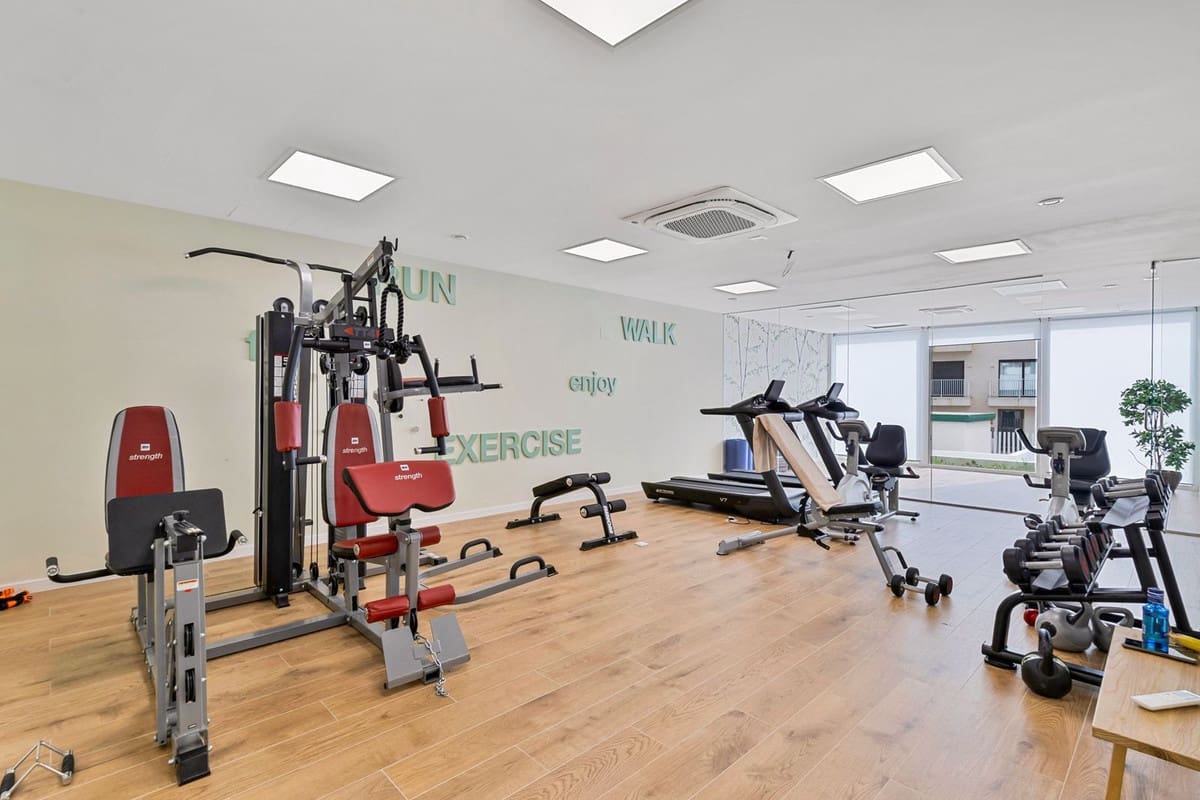 3 soveværelse Semi-Rækkehus til salg i La Cala de Mijas med swimmingpool - € 1.048.000 (Ref: 9993687)