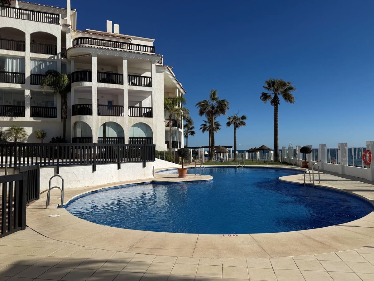 2 soveværelse Lejlighed til salg i Calahonda med swimmingpool - € 550.000 (Ref: 9996833)