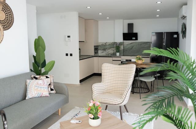 2 bedroom Apartment for sale in Fuengirola - € 495,000 (Ref: 9997865)