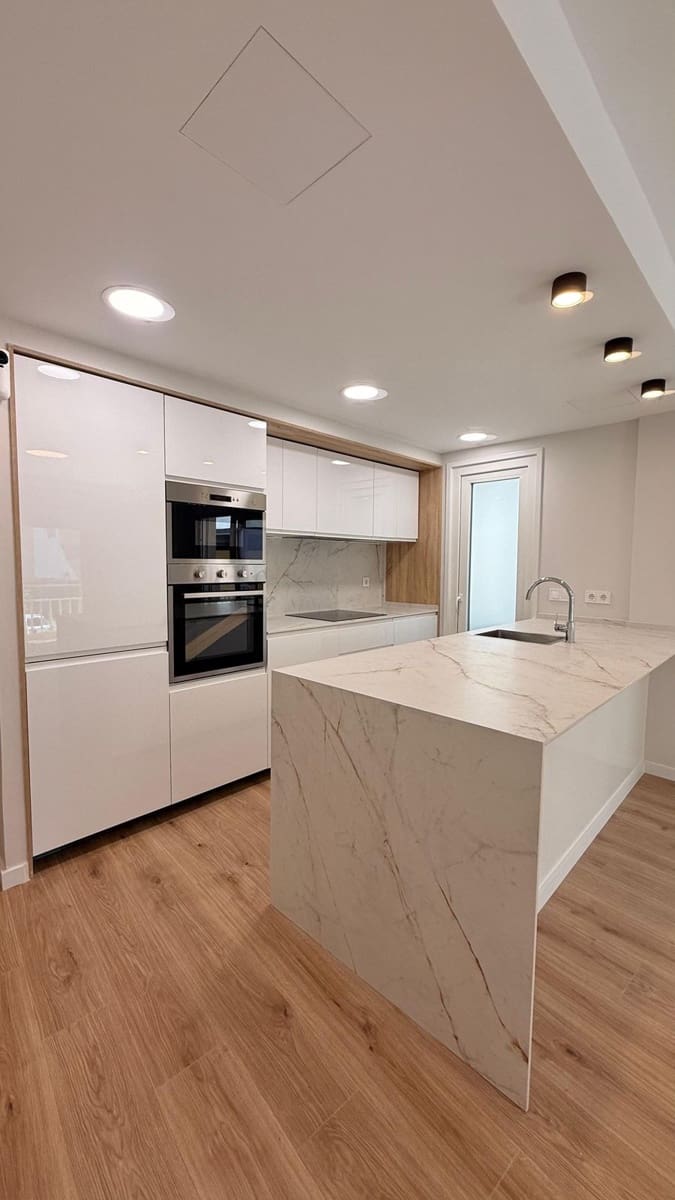 3 soveværelse Lejlighed til salg i Fuengirola - € 399.900 (Ref: 9997867)