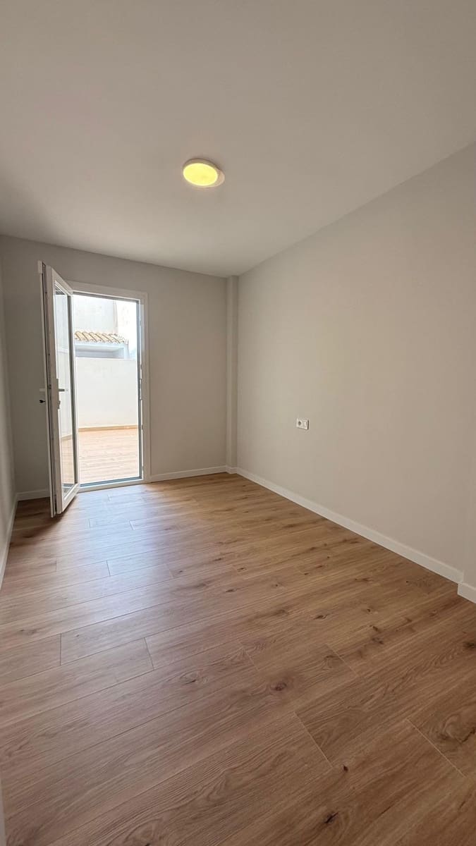 3 soveværelse Lejlighed til salg i Fuengirola - € 399.900 (Ref: 9997867)