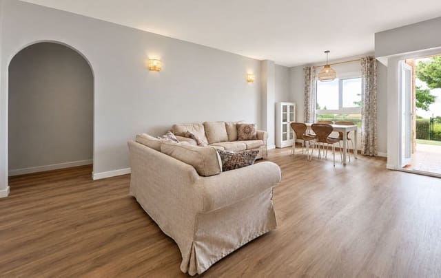 Apartamento de 3 habitaciones en Benalmádena en venta con piscina - 495.000 € (Ref: 9997868)