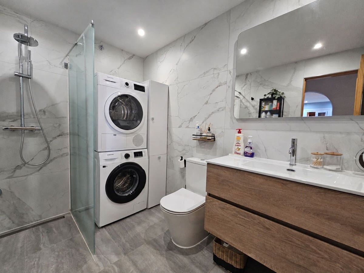 Apartamento de 3 habitaciones en Benalmádena en venta con piscina - 495.000 € (Ref: 9997868)