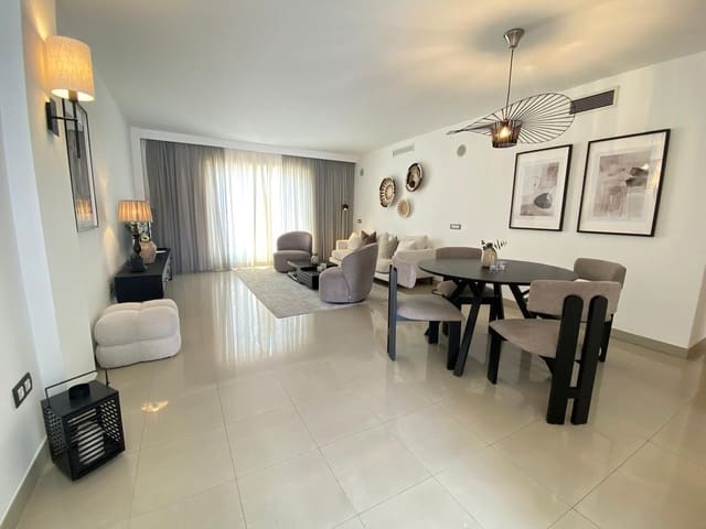 Apartamento de 2 habitaciones en Cancelada, Estepona en venta con piscina - 430.000 € (Ref: 9997869)