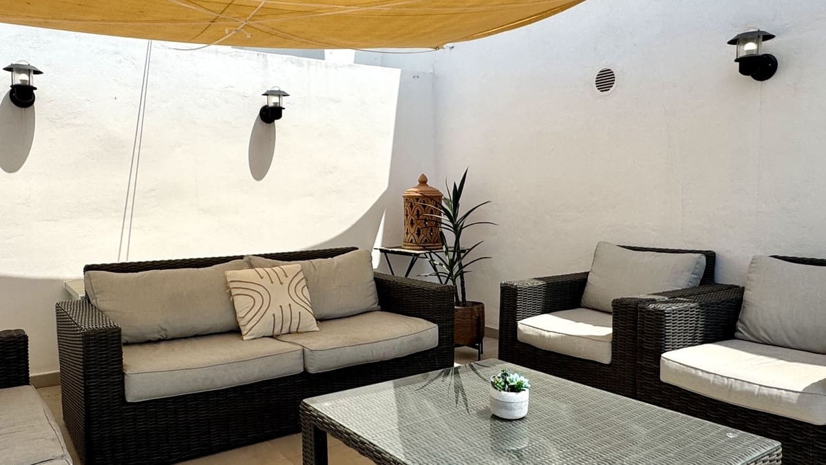 2 soverom Leilighet til salgs i Puerto Banus med svømmebasseng - € 1 300 000 (Ref: 9997871)