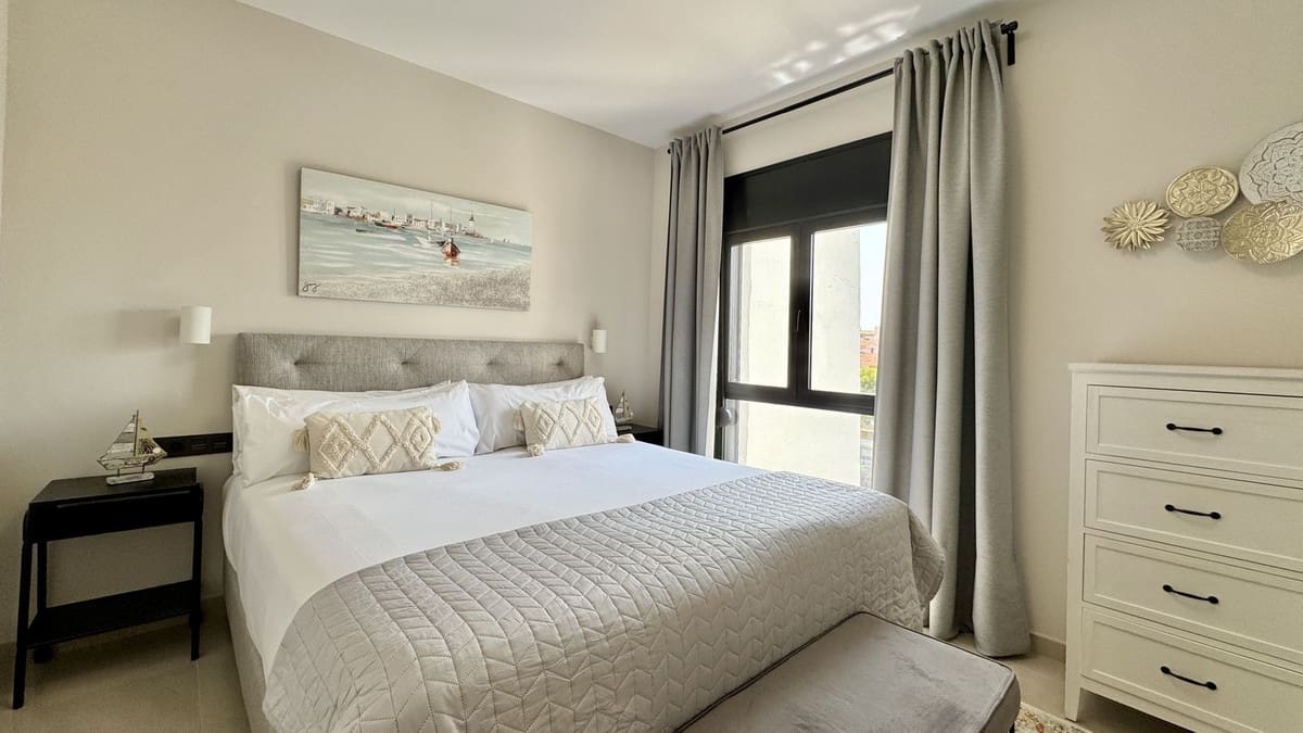2 soverom Leilighet til salgs i Puerto Banus med svømmebasseng - € 1 300 000 (Ref: 9997871)