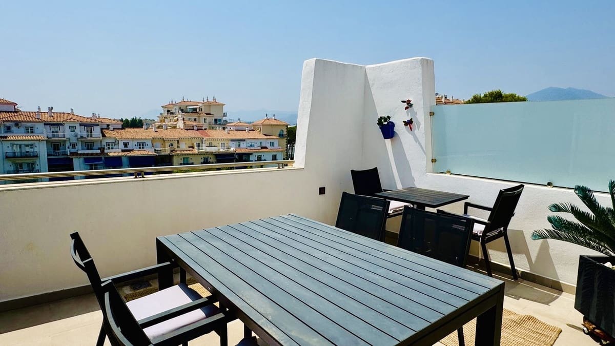 2 soverom Leilighet til salgs i Puerto Banus med svømmebasseng - € 1 300 000 (Ref: 9997871)