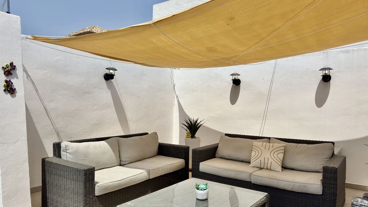 2 soverom Leilighet til salgs i Puerto Banus med svømmebasseng - € 1 300 000 (Ref: 9997871)