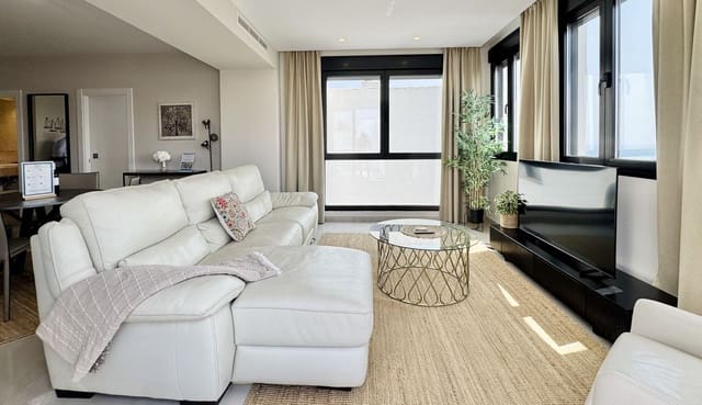 2 sypialnia Apartament na sprzedaż w Puerto Banus, Marbella z basenem - 1 295 000 € (Ref: 9997871)