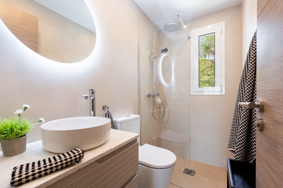 3 soveværelse Lejlighed til salg i Nueva Andalucia med swimmingpool - € 820.000 (Ref: 9999918)