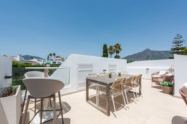 3 soveværelse Lejlighed til salg i Nueva Andalucia, Marbella med swimmingpool - € 820.000 (Ref: 9999918)