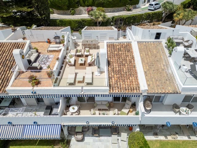 3 soveværelse Lejlighed til salg i Nueva Andalucia, Marbella med swimmingpool - € 820.000 (Ref: 9999918)