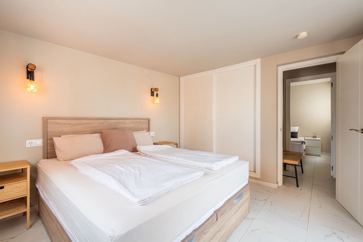 2 Zimmer Apartment zu verkaufen in Fuengirola - 400.000 € (Ref: 9999923)