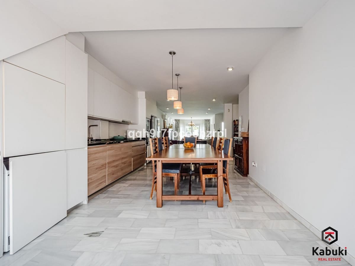 4 soverom Villa til salgs i La Reserva med svømmebasseng - € 820 000 (Ref: 9999924)