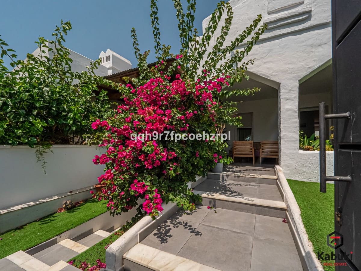 4 soverom Villa til salgs i La Reserva med svømmebasseng - € 820 000 (Ref: 9999924)