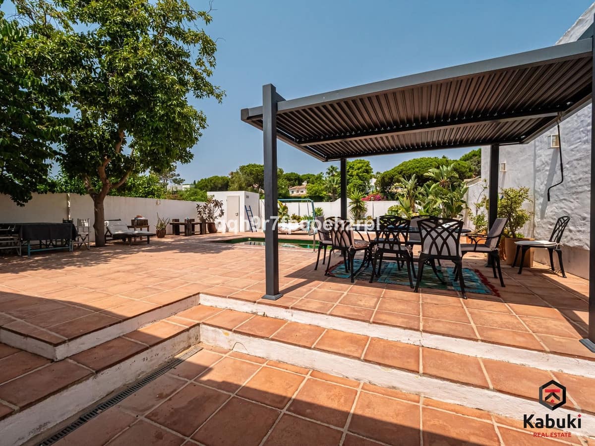 4 soverom Villa til salgs i La Reserva med svømmebasseng - € 820 000 (Ref: 9999924)
