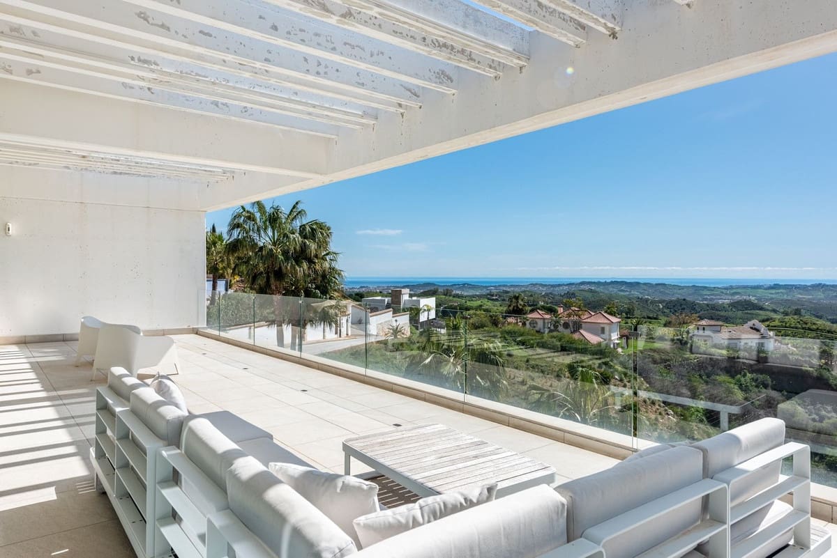 4 bedroom Villa for sale in Mijas with pool - € 1,749,000 (Ref: 9999926)