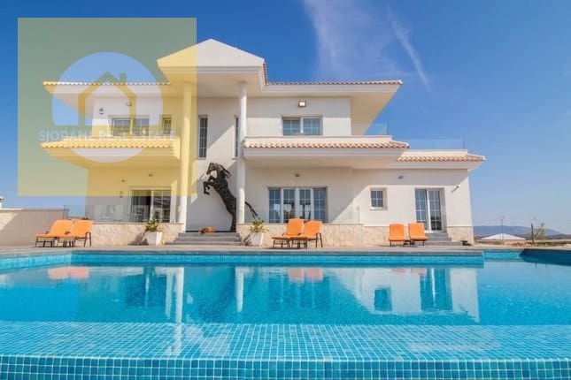 4 sovrum Villa till salu i Pinoso med pool - 450 000 € (Ref: 8718195)