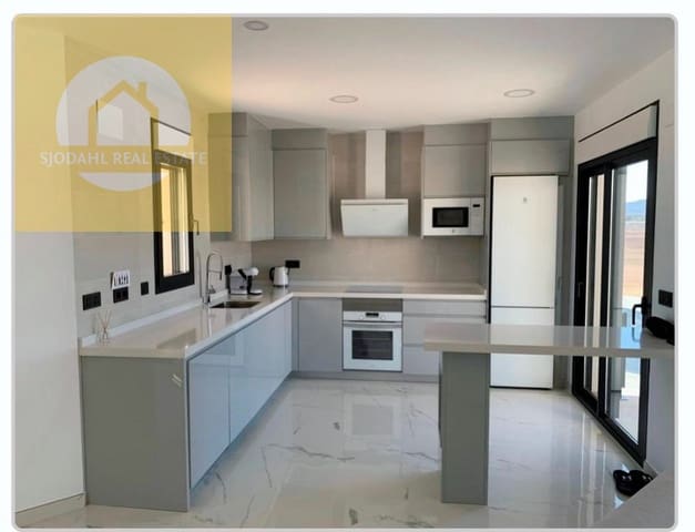 4 sovrum Villa till salu i Pinoso med pool - 450 000 € (Ref: 8718195)